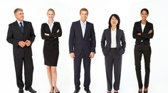 Väčšina Slovákov by privítala zrušenie 'dress codu' v práci, ženám však vyhovuje