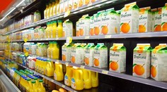 Cena pomarančového džúsu rozčúlila Čechov dobiela. Kto to platí, pýtajú sa