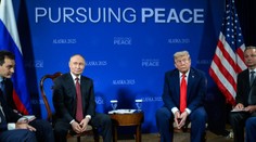 Odporné, hanebné a zbytočné. Ukrajinské médiá hodnotia samit na Aljaške mimoriadne kriticky