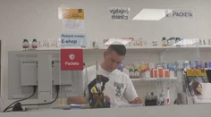 Na jednom mieste si kúpite lieky aj vyzdvihnete balík. Netradičná lekáreň má problém