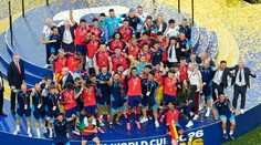 Šampionát zamiešal poradím v rebríčku FIFA, Španieli novým lídrom. Slovensko si mierne polepšilo