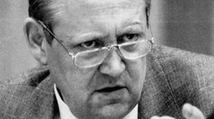 Zomrel muž, ktorý omylom ohlásil pád Berlínskeho múru