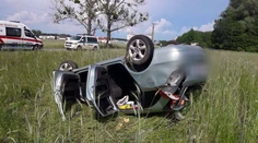 Pri nehode pri Gbeloch zasahoval vrtuľník, ťažké poranenia utrpelo päťročné dievča