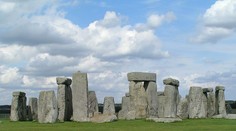 Záhada Stonehenge objasnená! Všetko vďaka záhradníkovi s krátkou hadicou