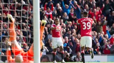 Manchester United zdolal Aston Vilu a poslal ju po 29 rokoch do nižšej súťaže