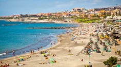 Tínedžerka (13) sa stratila na dovolenke na Tenerife. Našli ju doráňanú a znásilnenú