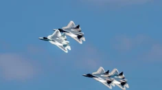 Rusi menia taktiku vzdušných útokov na Ukrajine. Za častým nasadzovaním stíhačiek Su-57 sa skrýva obchodný zámer