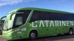 Maximálny vrchol stupídnosti. Fanúšikovia si takto podali brazílskych futbalistov