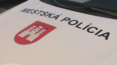 NAKA mala bratislavských mestských policajtov v hľadáčiku už dlhšie. Na úplatky mal upozorniť občan