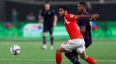 VIDEO: Iránsky futbalista je hitom internetu. Po jeho šialenom vhadzovaní letela lopta desiatky metrov