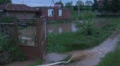 Kritická situácia na Slovensku. Viaceré obce zostali pod vodou