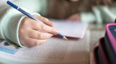 V Poľsku začal platiť zákon, ktorý zrušil domáce úlohy na základných školách. Nie každému sa to však páči