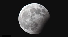 Nebeský úkaz, aký sa len tak nevidí. Čaká nás čiastočné zatmenie mesiaca, tentoraz bude špeciálne