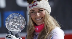 Vonnová vyhrala obrovský slalom, Shiffrinová sa zranila
