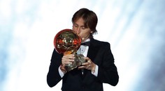 Modrič je držiteľom Zlatej lopty, ukončil nadvládu Ronalda a Messiho