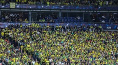 Bodné zranenia na chrbte? Pred zápasom zomrel fanúšik, jeho skupinu napadli priaznivci súpera