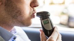 Vodič nafúkal viac ako štyri promile. Policajtov šokovalo, že nepil žiadny alkohol