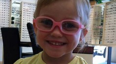 Príbeh, ktorý láme srdce. Dievčatko vie, že čoskoro príde o zrak