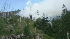 Požiar pri obci Bystrá lokalizovali, v Slovenskom raji horel tiež les