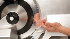 Krájaniu šunky a salámy zmenia pravidlá