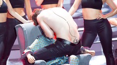 Dárius Koči sa vrhol na Zuzanu Fialovú. Pozrite si ich vášnivý bozk