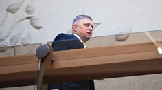 Naozaj hrozia predčasné voľby? Zdvihnutý prst premiéra zatiaľ vo vláde nevzbudil veľké obavy