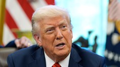 Trump bude ďalej spolupracovať s Moskvou a Kyjevom v záujme ukončenia vojny. Apeluje myslieť na státisíce životov
