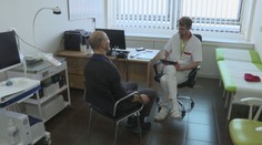 Parkinsonova choroba sa šíri vo svete. V Košiciach liečia pacientov technológiou budúcnosti