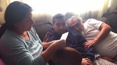 Je toto najkrajší vianočný darček rodičom od syna?