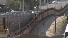 Trump chváli najvyšší súd za umožnenie financovať mexický múr