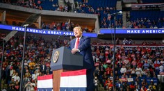 Čína odsúdila Trumpovo vyjadrenie prirovnávajúce koronavírus ku "Kung Flu"