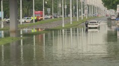 V Bratislave padlo v najviac postihnutých častiach až 50 milimetrov zrážok. Spôsobil to meteorologický jav