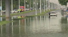 V Bratislave padlo v najviac postihnutých častiach až 50 milimetrov zrážok. Spôsobil to meteorologický jav