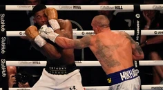 Kráľ Joshua zdolaný, všetky tituly mu zobral Ukrajinec Usyk