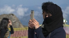 Koniec burkám v Rakúsku. Hotelieri sa boja, že aj turistom