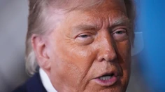 Irán príliš dlho otáľal s uzavretím dohody, teraz bude musieť zaplatiť, vyhráža sa Trump