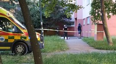 Tragédia v bratislavskej Petržalke: Z 11. poschodia vypadol 12-ročný chlapec, nepodarilo sa ho zachrániť