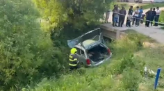 Desivá nehoda v Bôrke. Zranilo sa viacero ľudí, medzi nimi aj deti
