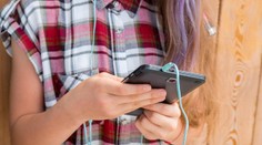 Na obľúbenej četovacej aplikácii sa šíri nebezpečná výzva. Skontrolujte deťom telefón, upozorňuje NBÚ