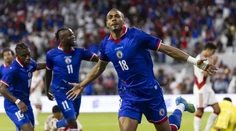 Nepríjemnosť tesne pred štartom turnaja. Haiti muselo zmeniť dizajn dresov, dôvodom boli pravidlá FIFA