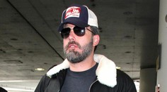 Slávny herec priznal závislosť od alkoholu. Jeho slová vás dostanú