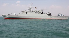 USA tvrdia, že zasiahli iránsku „pýchu“. Jedna z najmodernejších lodí Teheránu sa potápa