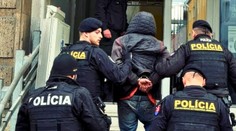 Rodinná tragédia na strednom Slovensku: Syna (27) obvinili z vraždy otca (†51), mal naňho zaútočiť sekerou