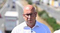 Vláda chce výrazne navýšiť mýto, vraj bude menej nákladiakov na cestách. Návrh však môže naraziť