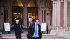 Absurdné: Muž (41) žaluje vlastných rodičov, vyžaduje doživotné výživné