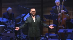 Hudby sa vraj nikdy nevzdá. Jan ako prvý český swingový spevák zažiaril v slávnej newyorkskej Carnegie Hall