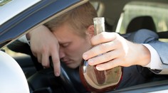 Bratislava: Opitý vodič zaspal za volantom a zostal stáť v strede cesty