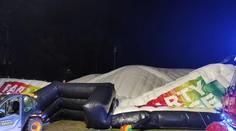 Búrky v Česku spôsobili paniku. V Prahe spadol strom na mladú dvojicu, v Jihlave sa v tlačenici zranilo množstvo ľudí