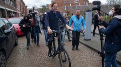 Víťazom volieb v Holandsku je strana premiéra Rutteho