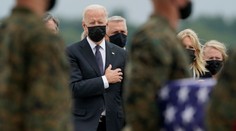 Bidenova schôdzka s rodinami padlých vojakov skončila slovným incidentom